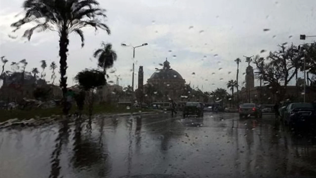 طقس القاهرة يشهد دفئاً نهاراً وبرودة ليلاً مع شبورة صباحية و13 درجة مئوية